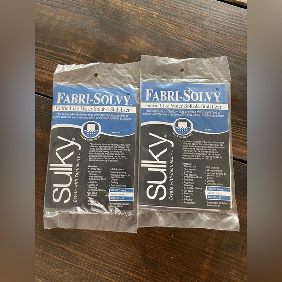 Sulky Fabri-Solvy 20" x 1yd Notion, White 2 Pak - Picture 2 of 2